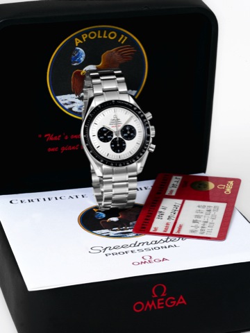 Apollo XI 35th Anniversary.Omega, Speedmaster Professional _ July 20, 1969.No. 1725/3500, case No. 77124251, Ref. 35693100. Made in.a limited edition of 3500 pieces in 2004 to commemorate the.35th Anniversary of Apollo 11, 1969 _ 2004, sold on February.5t