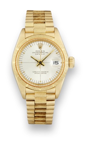 Rolex Ref. 6900, Yellow Gold Datejust.Rolex, Oyster Perpetual, Datejust, Superlative.Chronometer, Officially Certified, case No. 5569428.Ref. 6900. Made in 1978..Fine, center seconds, self-winding, water resistant.tonneau-shaped, 18K yellow gold lady's wr