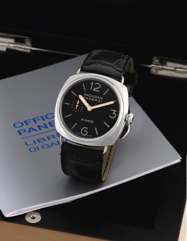 PANERAI RADIOMIR - 8 DAYS - PAM 00190.Officine Panerai, Firenze 1860, 8 Days, No. G485/550, Ref..OP 6609. Made in a limited edition of 550 examples in 2004..Fine and rare, large, cushion-shaped, water-resistant, stainless.steel diver's wristwatch with a s