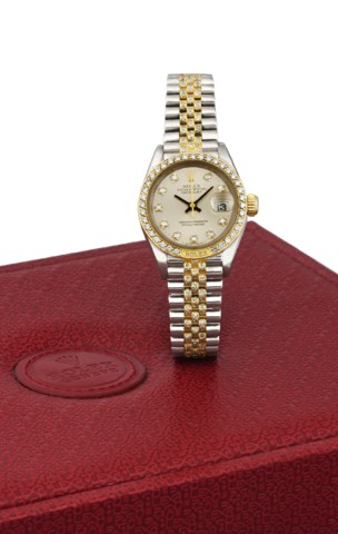 ROLEX, REF. 69149, DATEJUST, WHITE.AND YELLOW GOLD.Rolex, Oyster Perpetual, Datejust, Superlative Chronometer.Officially Certified, case No. 9041722, Ref. 69149. Made.circa 1985..Fine, center seconds, self-winding, water-resistant, 18K white.gold and yell