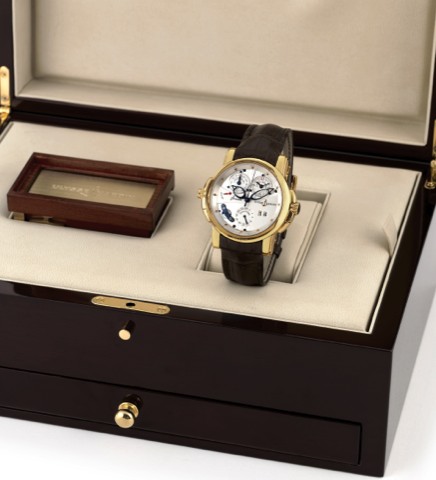 ULYSSE NARDIN - YELLOW GOLD - SONATA - DUAL TIME - ALARM.Ulysse Nardin, Le Locle, Swiss, Sonata Dual Time, No. 340, Ref. 676-88. Made circa 2006. Production of this reference started in 2003..Very fine, rare and unusual, large, center seconds, two crowns,