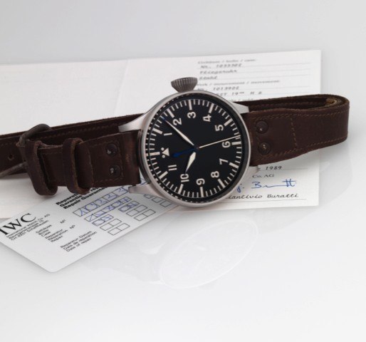 IWC, REF. 431 B UHR WORLD WAR II GERMAN AIR FORCE (LUFTWAFFE).International Watch Co., No. 1013902, case No. 1033302, Ref. 431, request No. FL 23883. Made in 1940 for the German Air.Force, sold September 24, 1940..Very fine and extremely rare, oversized, 