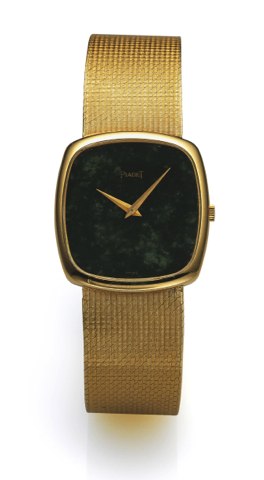 PIAGET REF. 9591 GREEN JASPER DIAL.YELLOW GOLD.Piaget, case 218316, Ref. 9591. Made in the 1960’s..Fine, tonneau shaped, 18K yellow gold wristwatch with.an integral 18K yellow gold Piaget bracelet.
