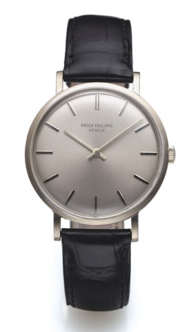 Patek Phili ppe Ref. 3538 White Gold.Patek Philippe, Genève, No. 1213712, case No. 2716237.Ref. 3538. Made in 1972, sold on July 24, 1972..Very fine and rare, thin, 18K white gold wristwatch with.an 18K white gold Patek Philippe buckle. Accompanied.by the