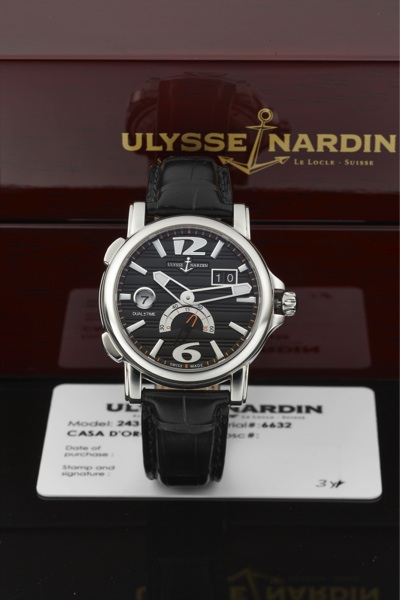 ULYSSE NARDIN REF. 243-55 DUAL TIME STEEL.Ulysse Nardin, Dual Time, No. 206810, Ref. 243-55. Sold November 28th, 2012..Fine, water-resistant, self-winding, two-time zone, stainless steel wristwatch with large date and a stainless steel Ulysse N