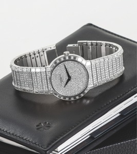 VACHERON CONSTANTIN REF. 39548/ 988 Platinum All Diamond. Vacheron Constantin, Geneve, No. 732537, case No. 616316, Ref. 39548/ 988. Made in 1991.. Extremely fine and important, platinum and diamond-set water-resistant wristwatch with. an integral Vache