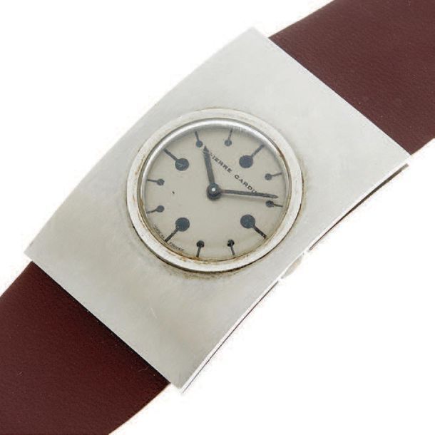 PIERRE CARDIN VERS 1970