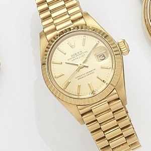 Datejust, Ref:6947, Serial No.614****, Movement No.587***, Circa 1980 28-jewel Cal.2030 automatic movement adjusted to temperature and 5 positions, sunburst champagne dial with applied gilt faceted baton hour markers, black outer minute divisions with lum