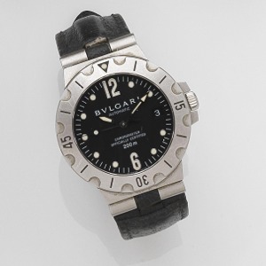 Diagono Scuba, Ref:SD38S, Case No.D31299, Circa 2000 Jewelled automatic movement, black dial with applied luminous dot hour markers and Arabic 6 and 12, white outer minute divisions, polished sword and arrow hands with centre seconds, date aperture at 3, 