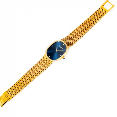 Patek Philippe. A fine 18K gold and diamond bracelet watch