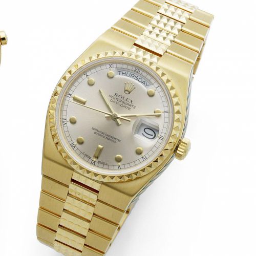 Rolex. A fine 18ct gold quartz calendar bracelet watch