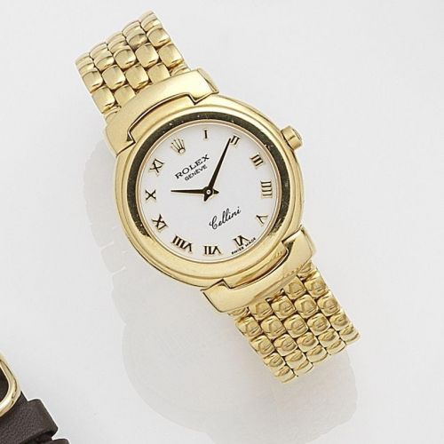 Rolex. An 18k gold quartz bracelet watch