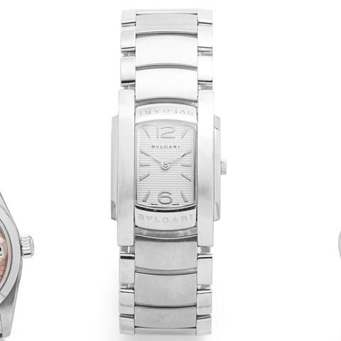 Bulgari. A lady's stainless steel quartz bracelet watch