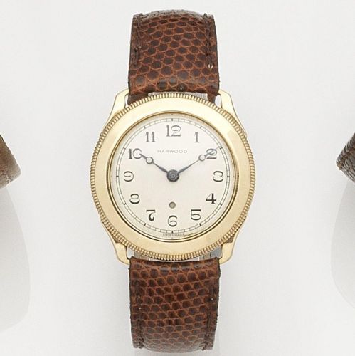 Harwood. A 9k gold automatic wristwatch
