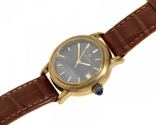 Schwarz Etienne. An 18K rose gold automatic calendar wristwatch