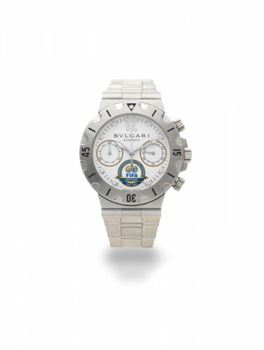 Bulgari. A stainless steel automatic calendar chronograph bracelet watch