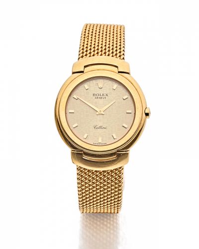 Rolex. A fine 18K gold quartz bracelet watch