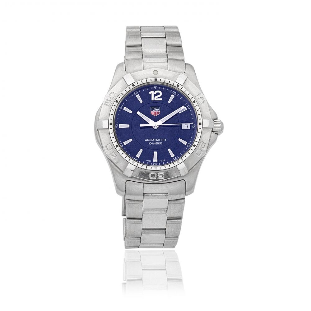 TAG Heuer. A stainless steel quartz bracelet watch