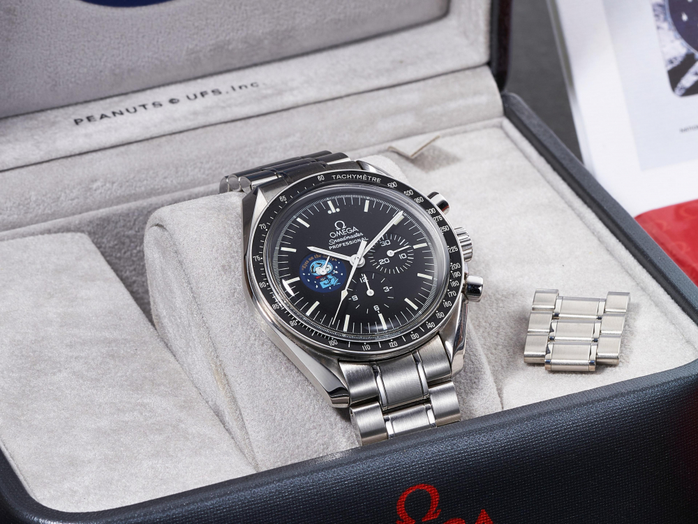 OMEGA | SPEEDMASTER "SNOOPY", REF.3578.51.00, A LIMITED EDITION STAINLESS STEEL CHRONOGRAPH BRACELET WATCH, CIRCA 2003