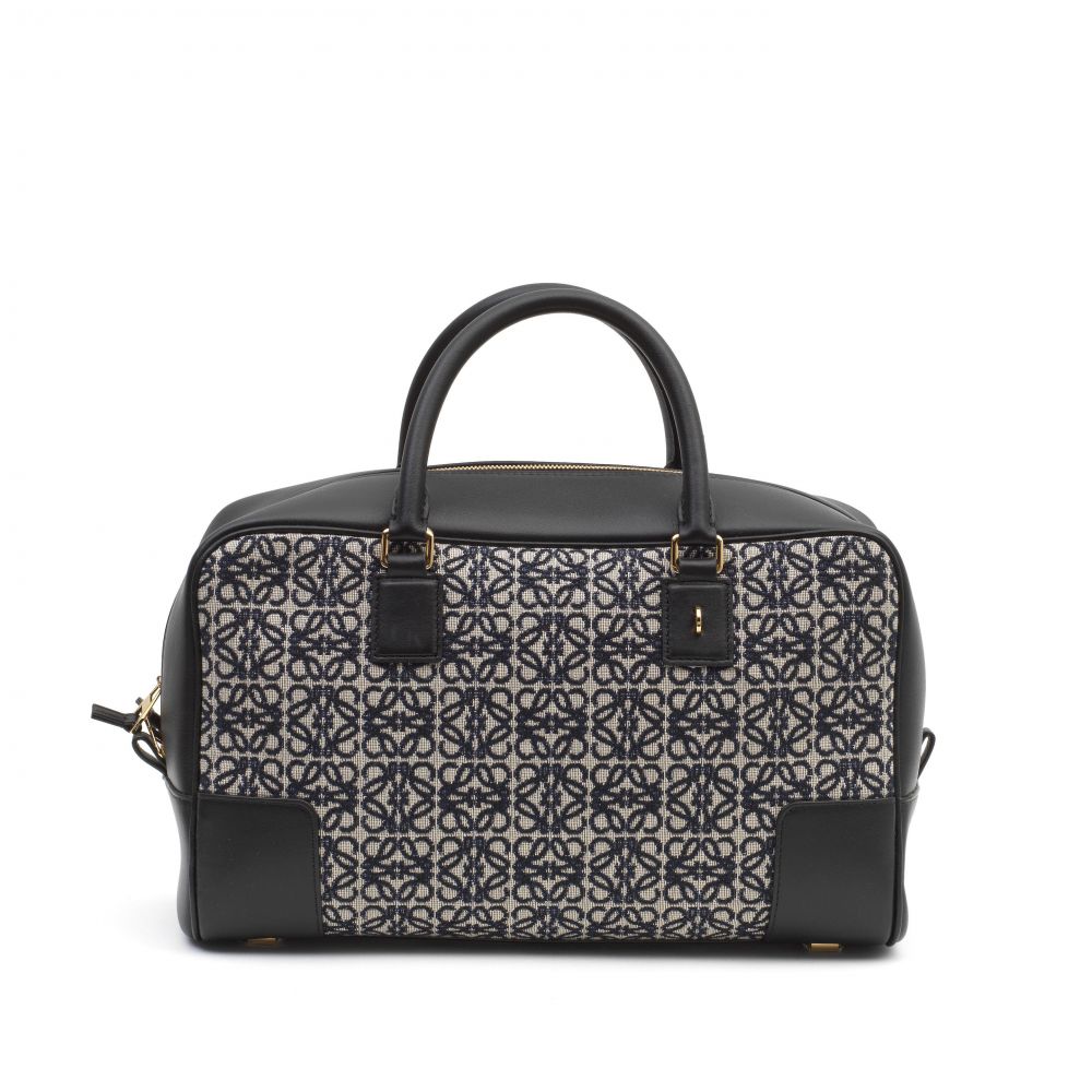 A BLACK AND NAVY ANAGRAM JACQUARD AMAZONA 28 BAG