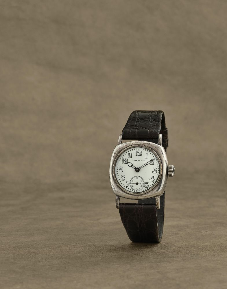 Waltham for Tiffany Co. Montre bracelet en argent style militaire mouvement mecanique