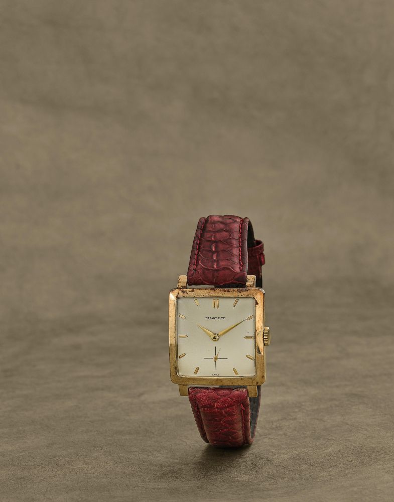 Alpina pour Tiffany Co. Montre bracelet en or jaune 14K (585) de forme carree mouvement mecanique