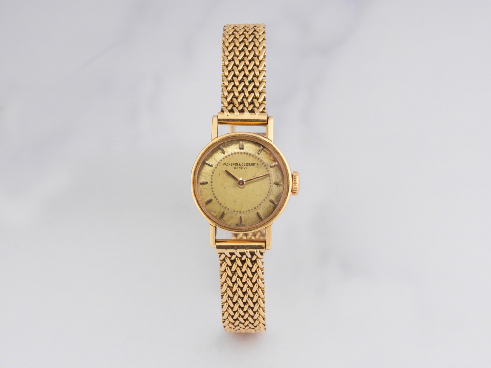 Vacheron Constantin. Montre bracelet de dame en or jaune 18K (750) mouvement mécanique