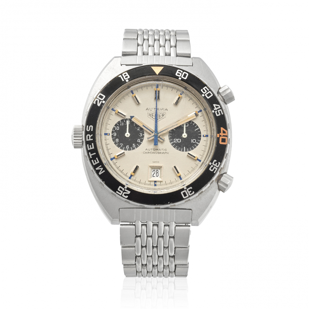 HEUER. A STAINLESS STEEL MANUAL WIND DECOMPRESSION BRACELET WATCH WITH 'SIFFERT' DIAL