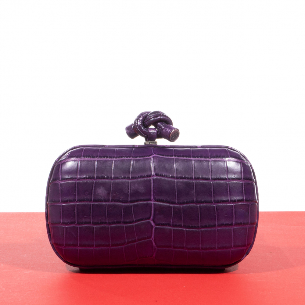 BOTTEGA VENETA, Minaudière "Knot".