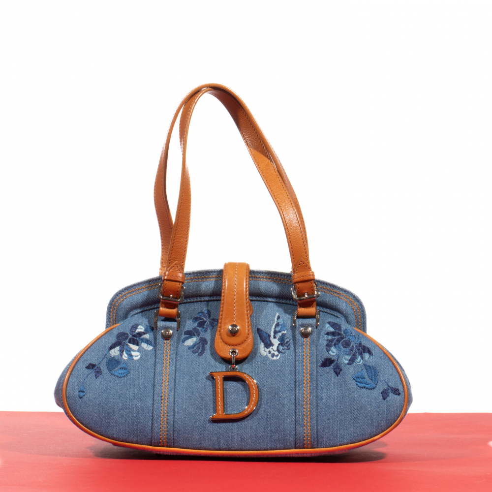 Christian DIOR, Collection Prêt à Porter Printemps-Eté 2005, Sac "Detective".