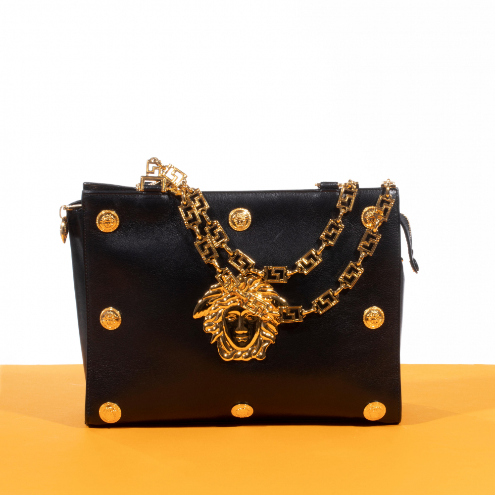 Gianni VERSACE, Collection Prêt à Porter circa 1990, Sac "Medusa".