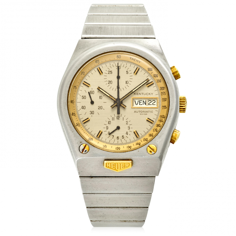 HEUER. A STAINLESS STEEL AUTOMATIC CALENDAR CHRONOGRAPH BRACELET WATCH