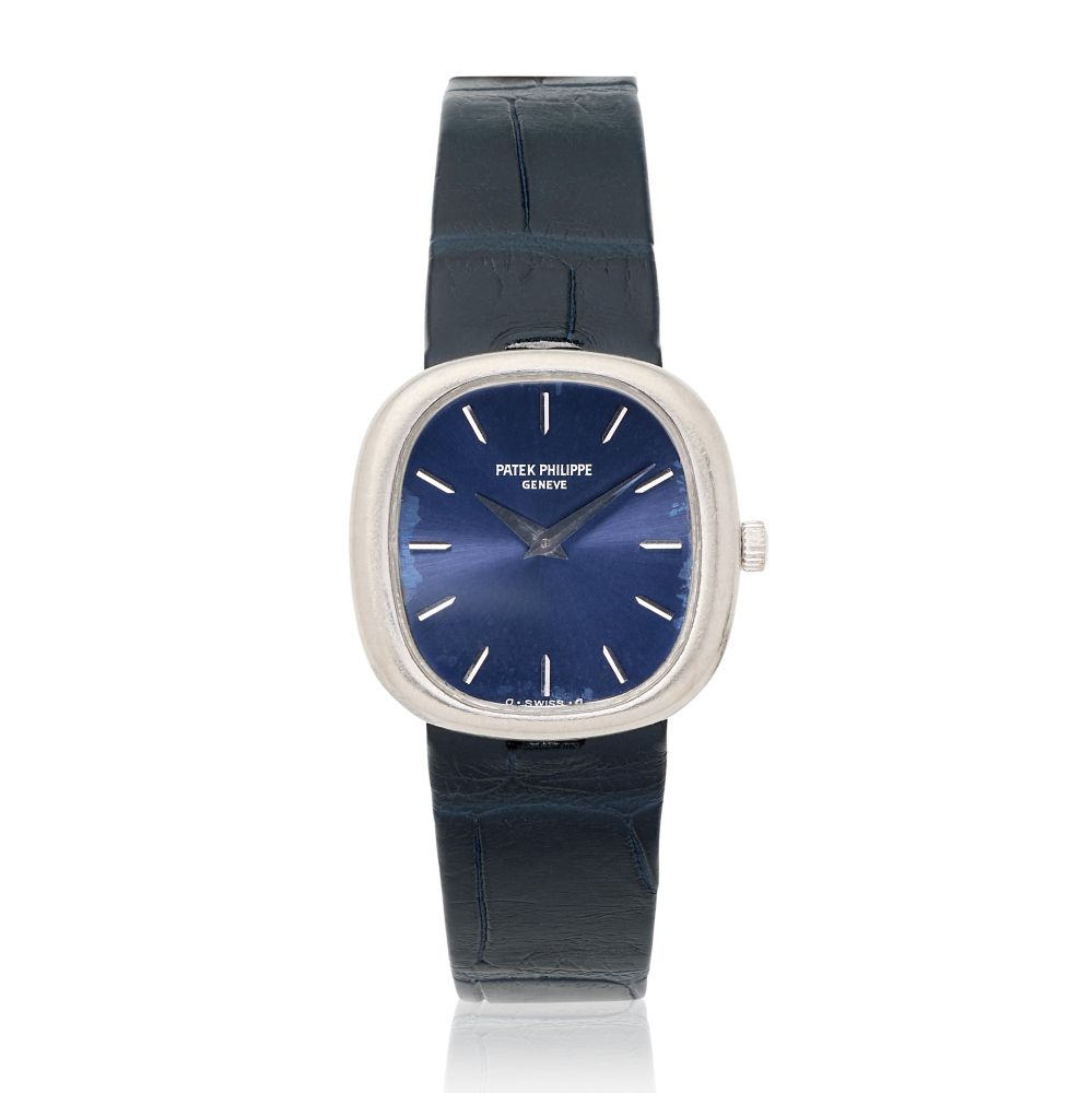 Patek Philippe. A lady's 18K white gold manual wind wristwatch with sigma dial