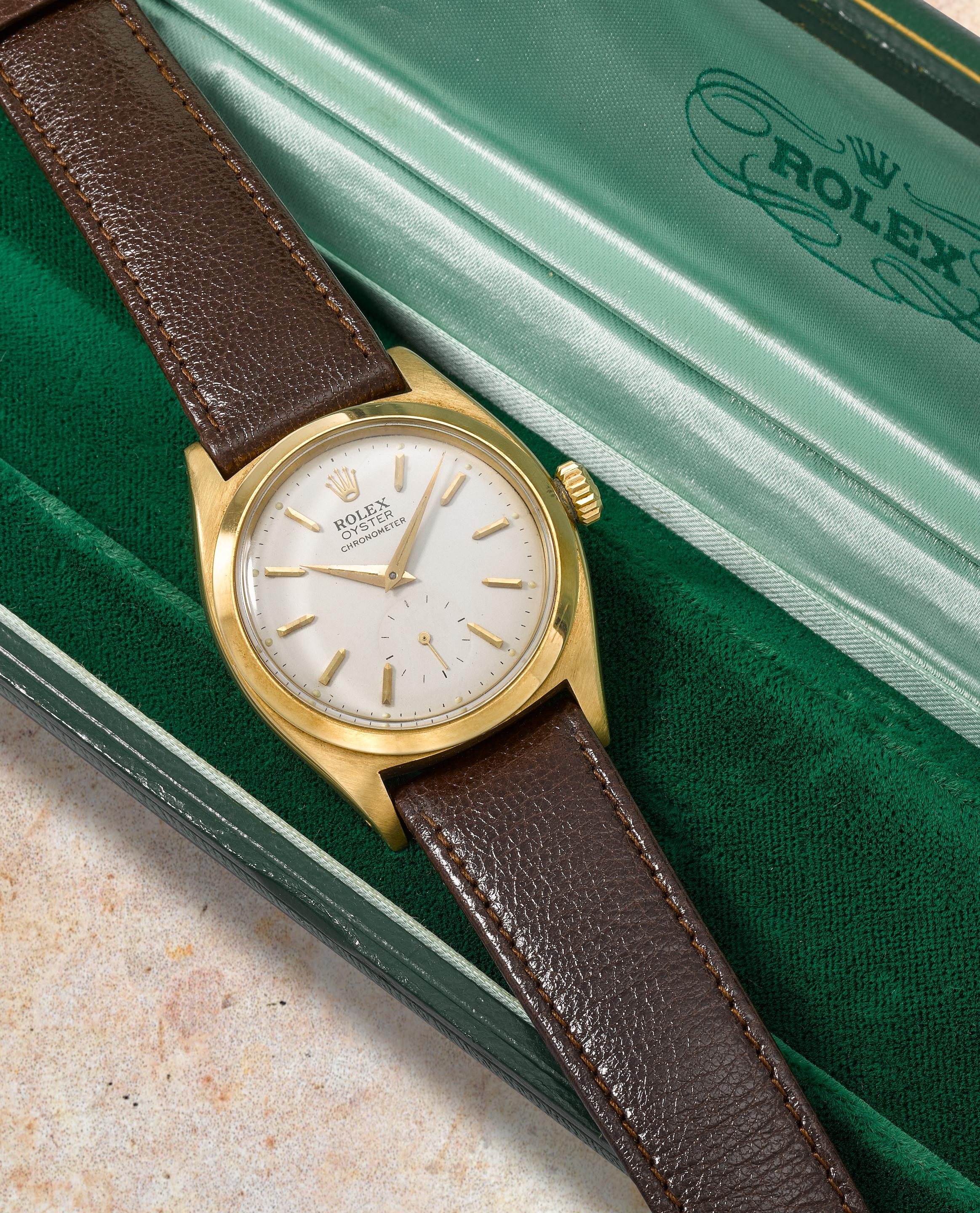 Rolex. An extremely rare 18K gold 'Kew A' manual wind wristwatch