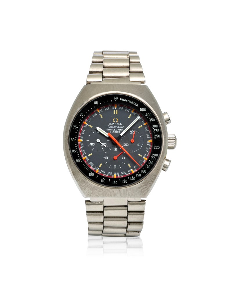 OMEGA. A STAINLESS STEEL MANUAL WIND CALENDAR CHRONOGRAPH BRACELET WATCH WITH RACING DIAL