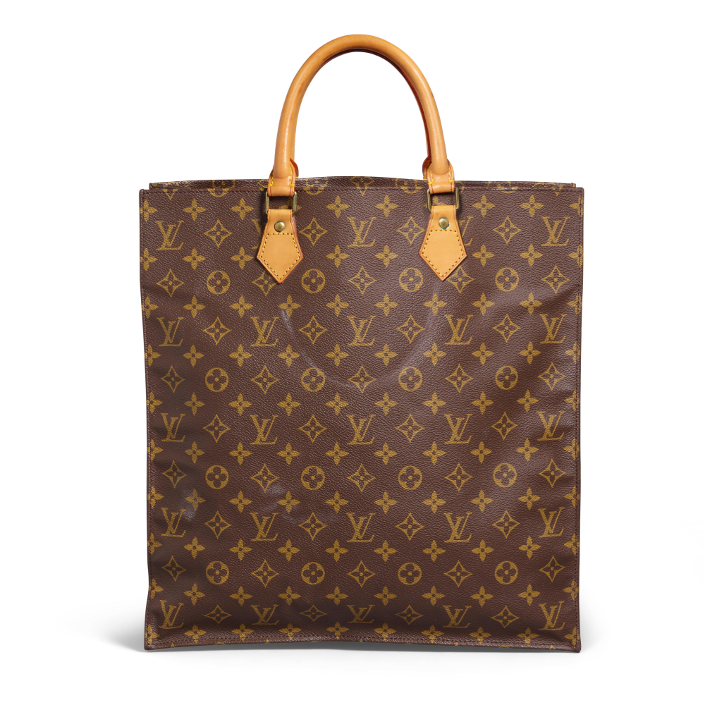 LOUIS VUITTON: MONOGRAM SAC PLAT