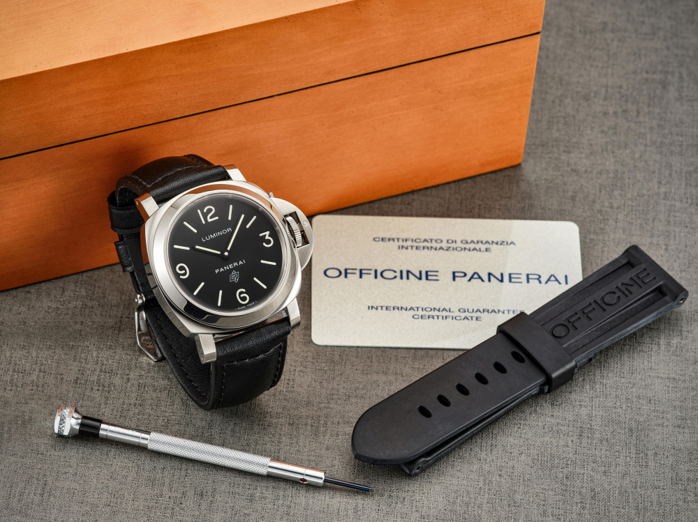 PANERAI | LUMINOR, REF.PAM00000, A STAINLESS STEEL WRISTWATCH, CIRCA 2015