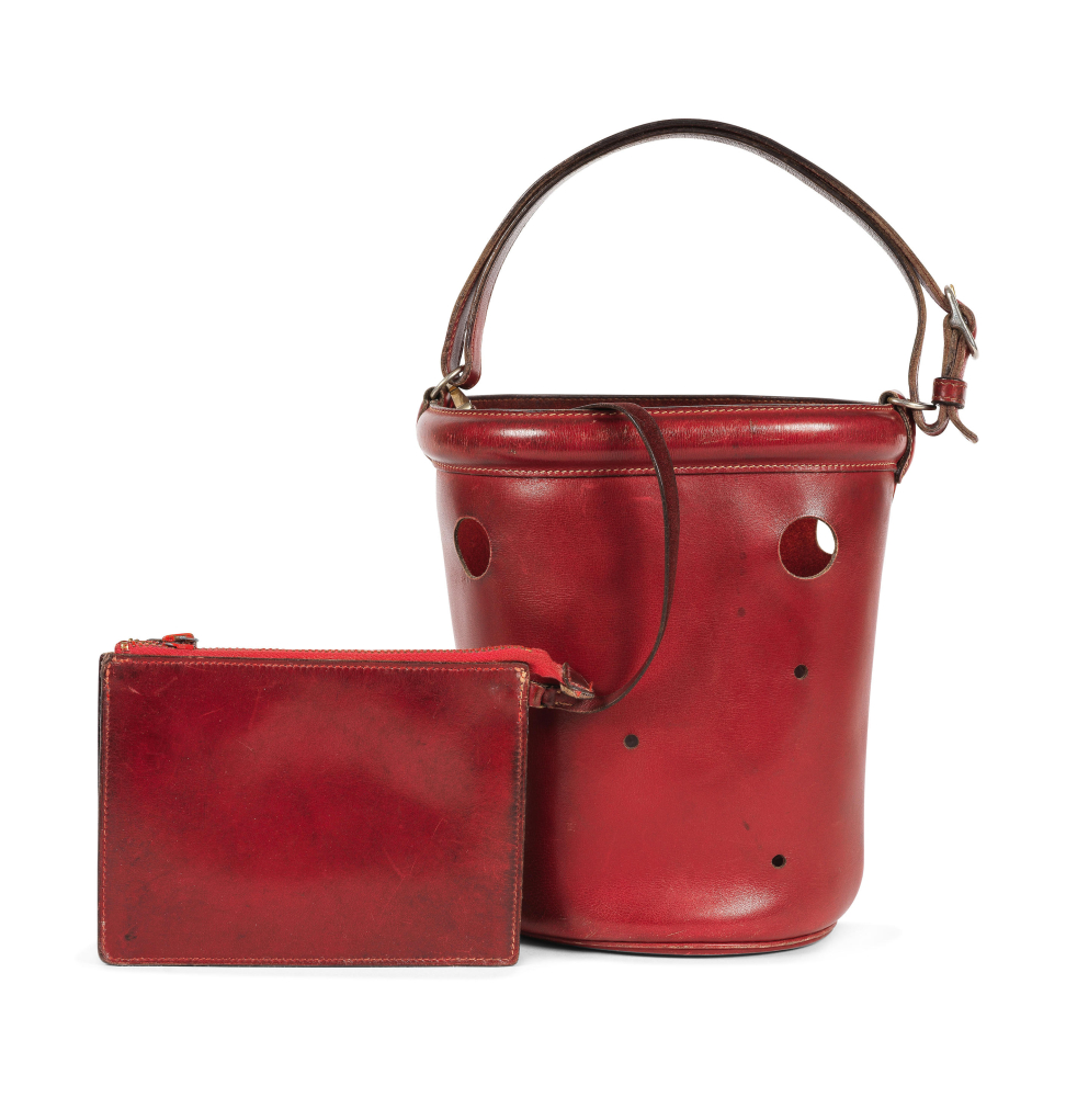 HERMES Paris. Sac Mangeoire en box bordeaux.