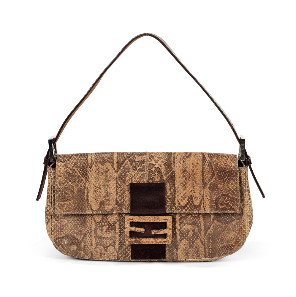 FENDI, circa 2010. Sac "Baguette" en python et cuir chocolat.