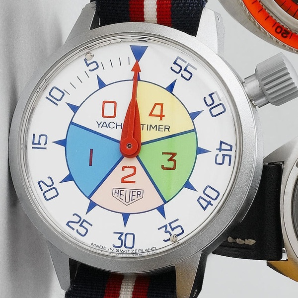 Heuer. A single button yachting recorder