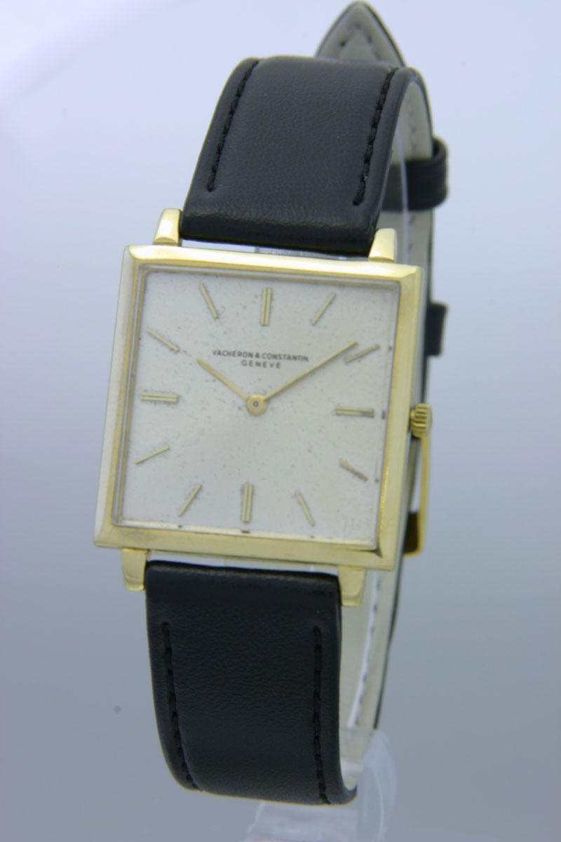 Vacheron Constantin. An 18ct gold square cased wristwatch