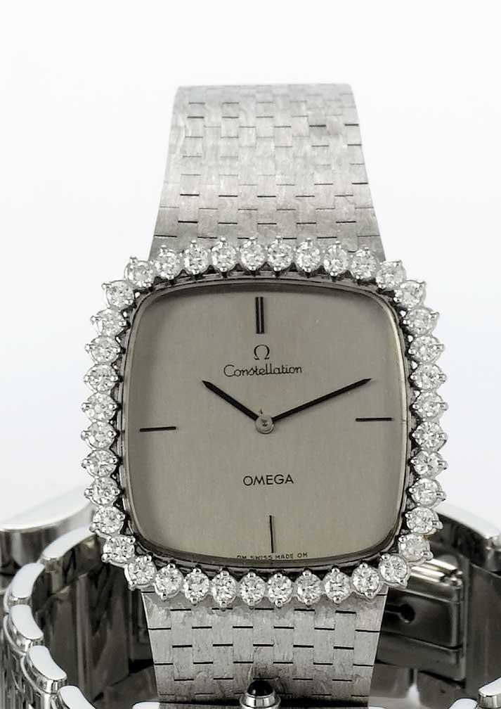 Omega. A fine 18ct white gold and diamond set bracelet watch