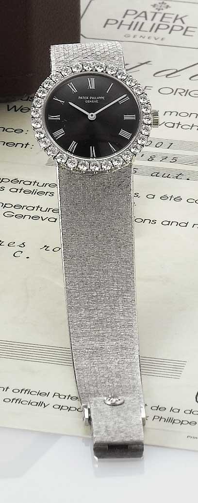 Patek Philippe. A fine 18ct white gold and diamond set bracelet watch