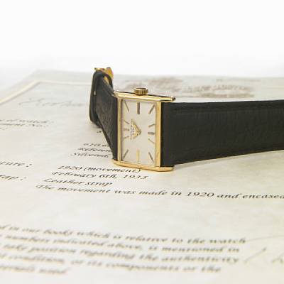 Patek Philippe Co. An unusual 18k gold horizontal rectangular 'drivers' wristwatch