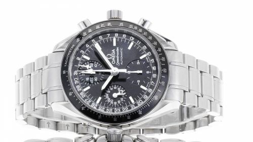 Omega. A fine stainless steel automatic chronograph bracelet watch