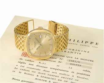 Patek Philippe. An oversized and rare 18K gold cushion-shaped electronic wristwatch with sweep centre seconds, date, bracelet, two-tone gilt dial and original certificate