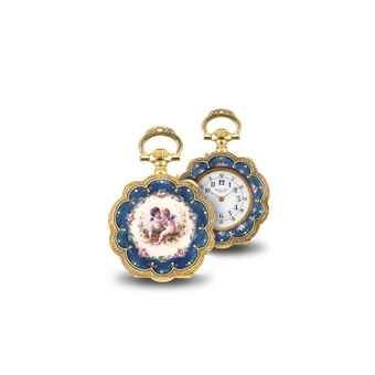 HENRY CAPT. AN ATTRACTIVE AND UNUSUAL GOLD AND ENAMEL SCALLOPED KEYLESS CYLINDER PENDANT WATCH