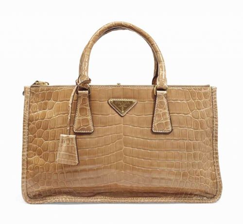 SAC GALLERIA EN CROCODILE NILOTICUS LISSE BEIGE, GARNITURE EN MÉTAL DORÉ