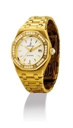 AUDEMARS PIGUET. A LADY ’ S FINE 18K GOLD AND DIAMOND-SET AUTOMATIC WRISTWATCH WITH SWEEP CENTRE SECONDS, DATE AND BRACELET