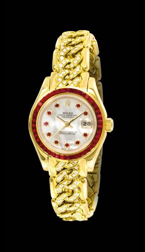 ROLEX. A FINE LADY'S 18K GOLD, DIAMOND AND RUBY-SET AUTOMATIC WRISTWATCH WITH SWEEP CENTRE SECONDS, DATE, BRACELET AND MOTHER-OF-PEARL DIAL/bb /bb 